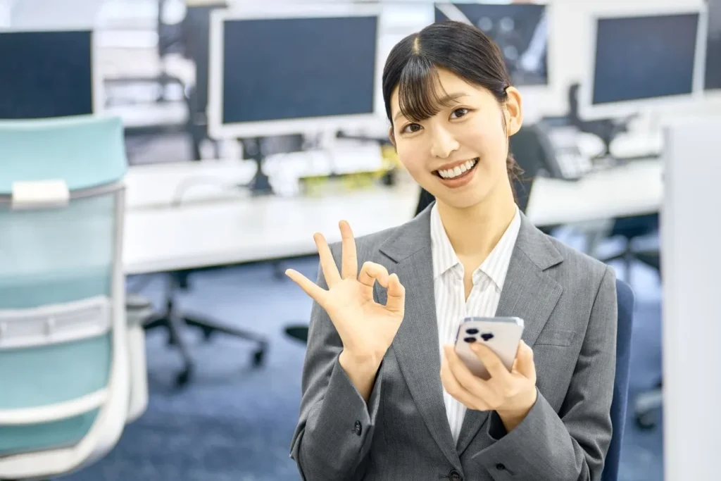 有料テーマにしてサイトが良くなったと喜ぶ女性