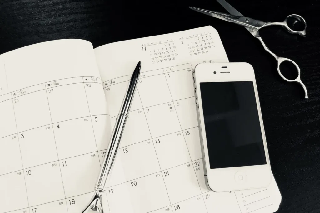 カレンダーと美容室の予約